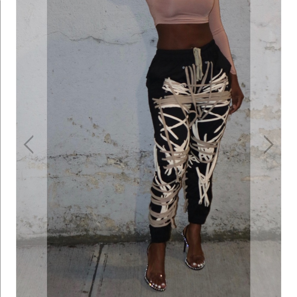 Caught in a Maze Joggers